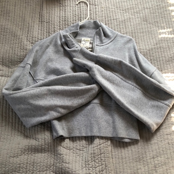 Aerie Light Gray Cropped Quarter-Zip Hoodie - Picture 4 of 7